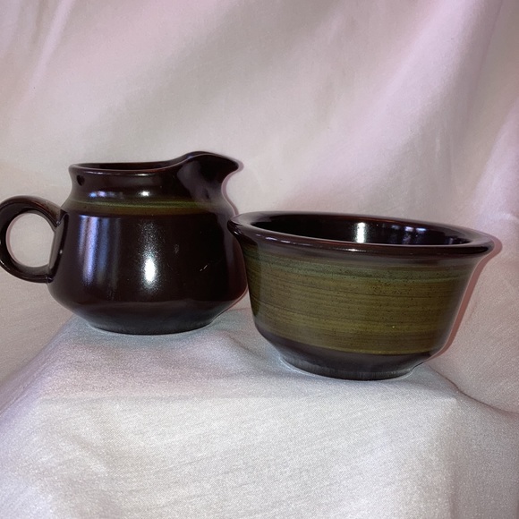 Vintage, Franciscan earthenware, Madeira creamer, and sugar set - Picture 2 of 5